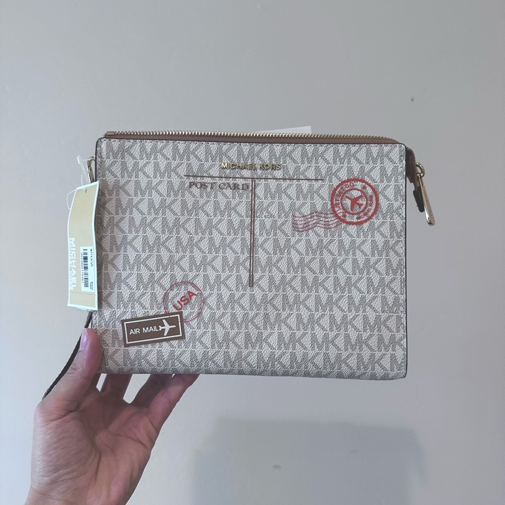 Michael Kors Jet Set Purse